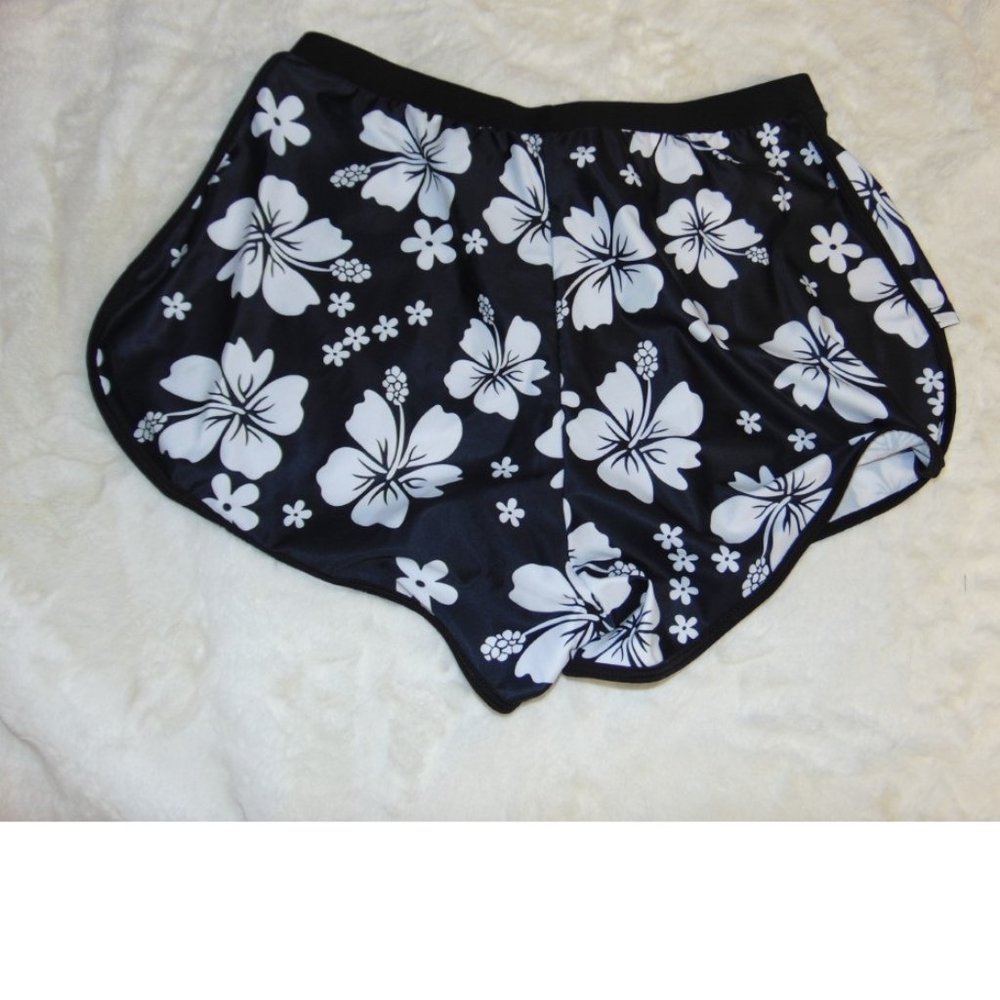 Womens Swimsuit Board Shorts XL Black White Floral Swim Bottoms Full Cover